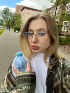 вип эскорт от  Эш работает в Москве